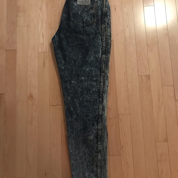 Vintage Acid Wash Jeans - Picture 2 of 4